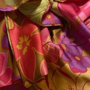 NWOT size Medium silky tie-front top (Lush from Vici)